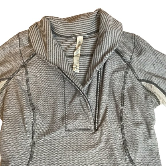 Lululemon Rulu Tonka Stripe Gray Pullover Fast Track, Size Women's 6. - Picture 13 of 14